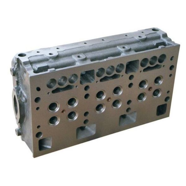 Cast Iron / Aluminum Cylinder Head Used For Kubota 1702 One Year Warranty