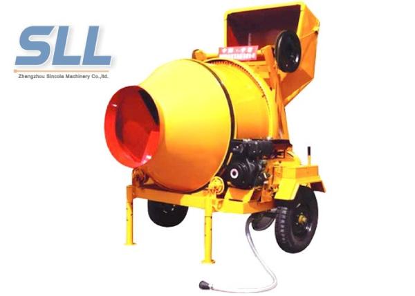 Quality Small Portable Concrete Mixer / Electric Type Self Loading Mixer Concrete for sale
