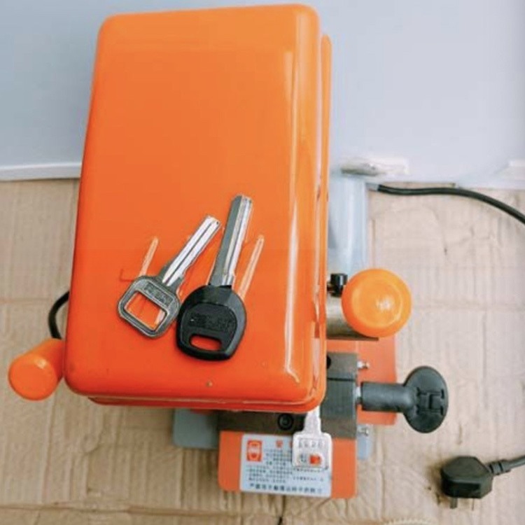 Key Copying and Cutting Machine for Duplicate Key Making 31*29*38cm Measurement