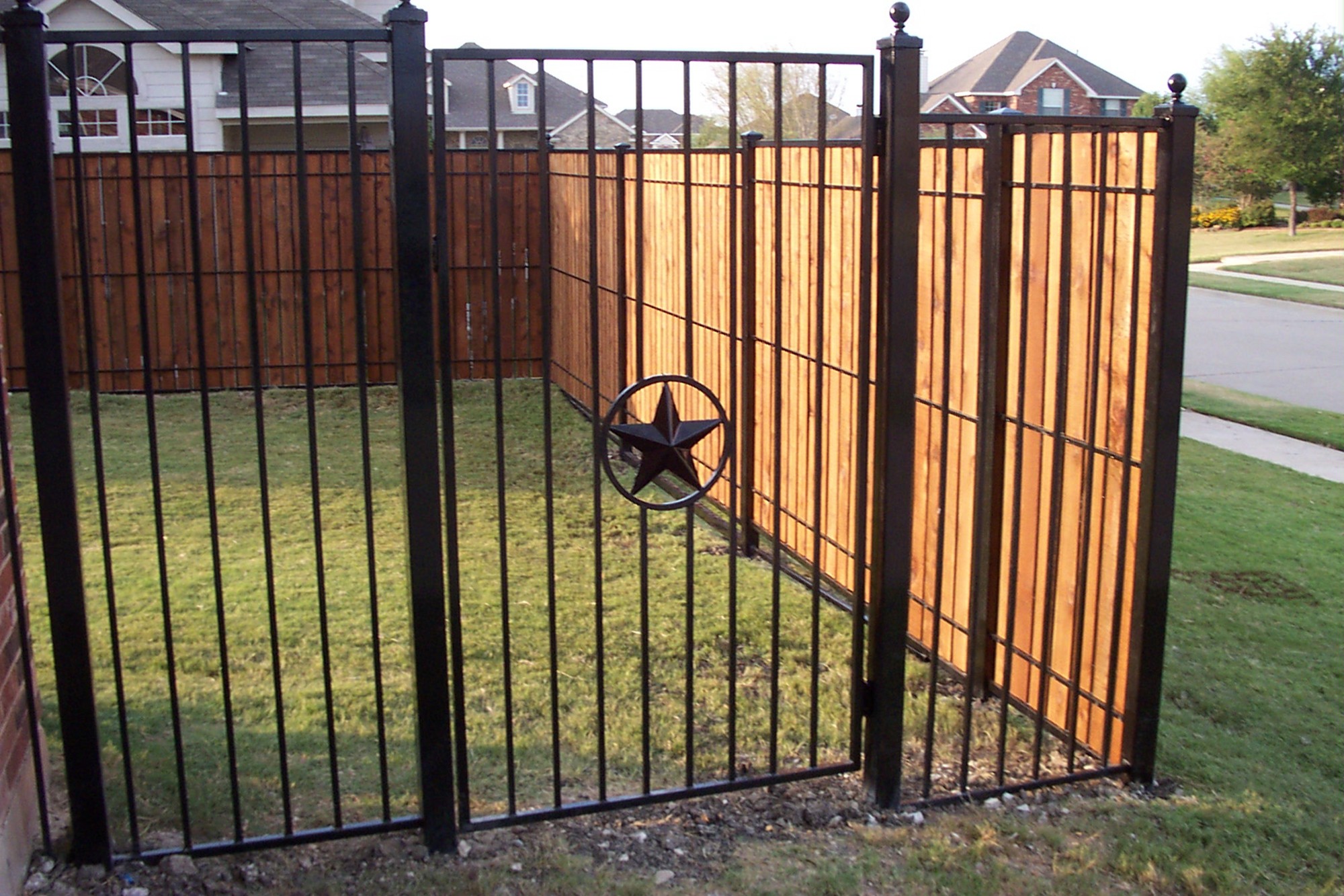 Coastal Tubular Steel Fence Humidity Resistant