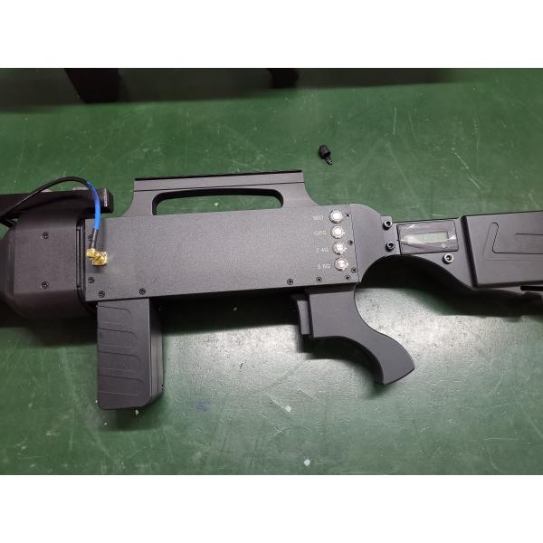 UAV reaction equipment 900m / 1.5g/2.4g/5.8g electromagnetic wave emission drives away the returning UAV aircraft