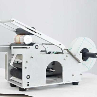 Quality MT-50 Round Wine Bottle Semi Auto Label Applicator Easy Operation High Productivity for sale