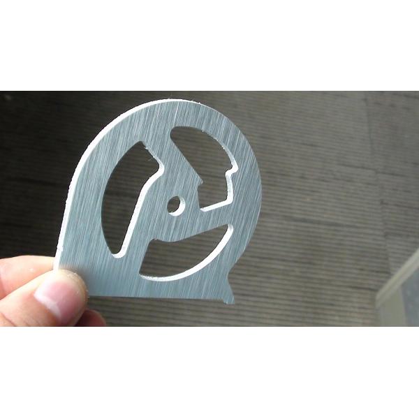 Dual - exchanger table fiber laser cutting machine saving water and electricity