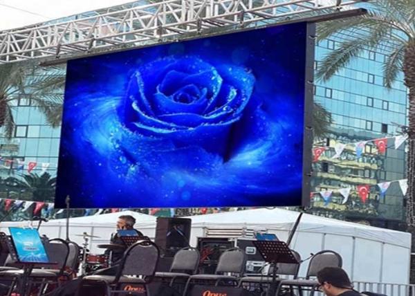 Quality Wide View Angle Full Color Fast Installation LED Rental Display Small Pitch SMD P3.91 for sale