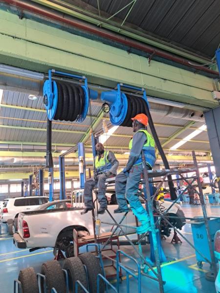 Quality AA4C Dust Extraction Exhaust Fume Extraction Systems Weld Fume Extraction Motorized Up/Down 8M Pipe for sale