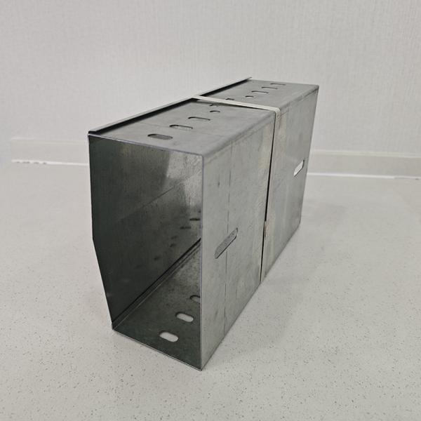 Non Flammable Solid Cable Tray Wall Mounted Galvanized Steel Cable Tray