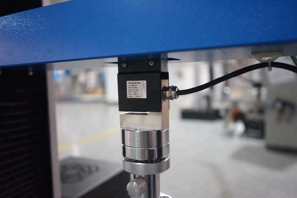 2T Computer Control Electronic Universal Testing Machine 550mm Tensile Test Space
