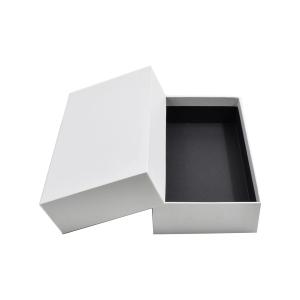 Custom Closure Jewelry Gift Boxes with Matte Lamination Surface Handling