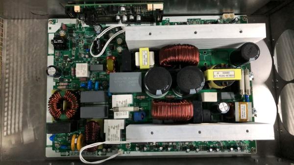 LCD Display High Frequency Online UPS Secure Power 1kVA-10kVA With Output Power