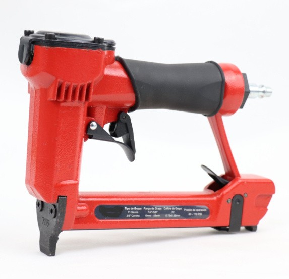 Durable Air Stapler Pneumatic Staple Gun 22gauge for Furniture Fixtures Upholstery with CE (7116S)