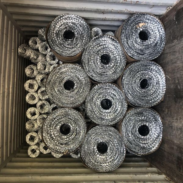 Hot Dip Galvanized Barbed Razor Wire Mesh for Anti-Climbing Security Fence with Low Carbon Steel Wire