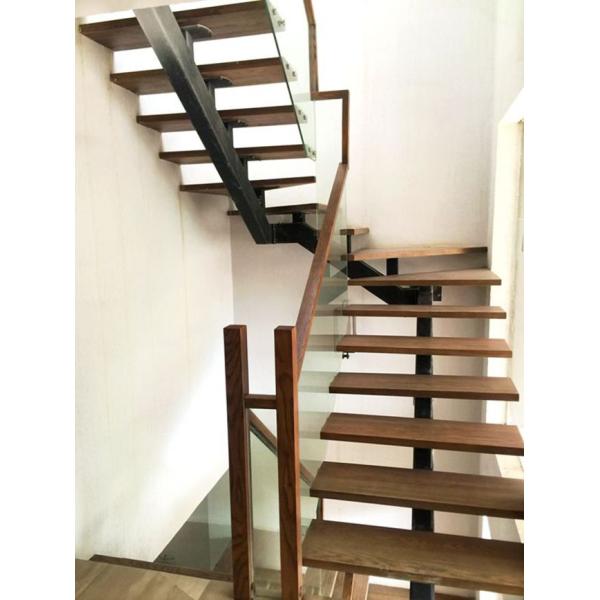 Straight Stringer Staircase VK02S Handrail: wooden Tread: Beech Balustrade: glass Stringer: Carbon Steel