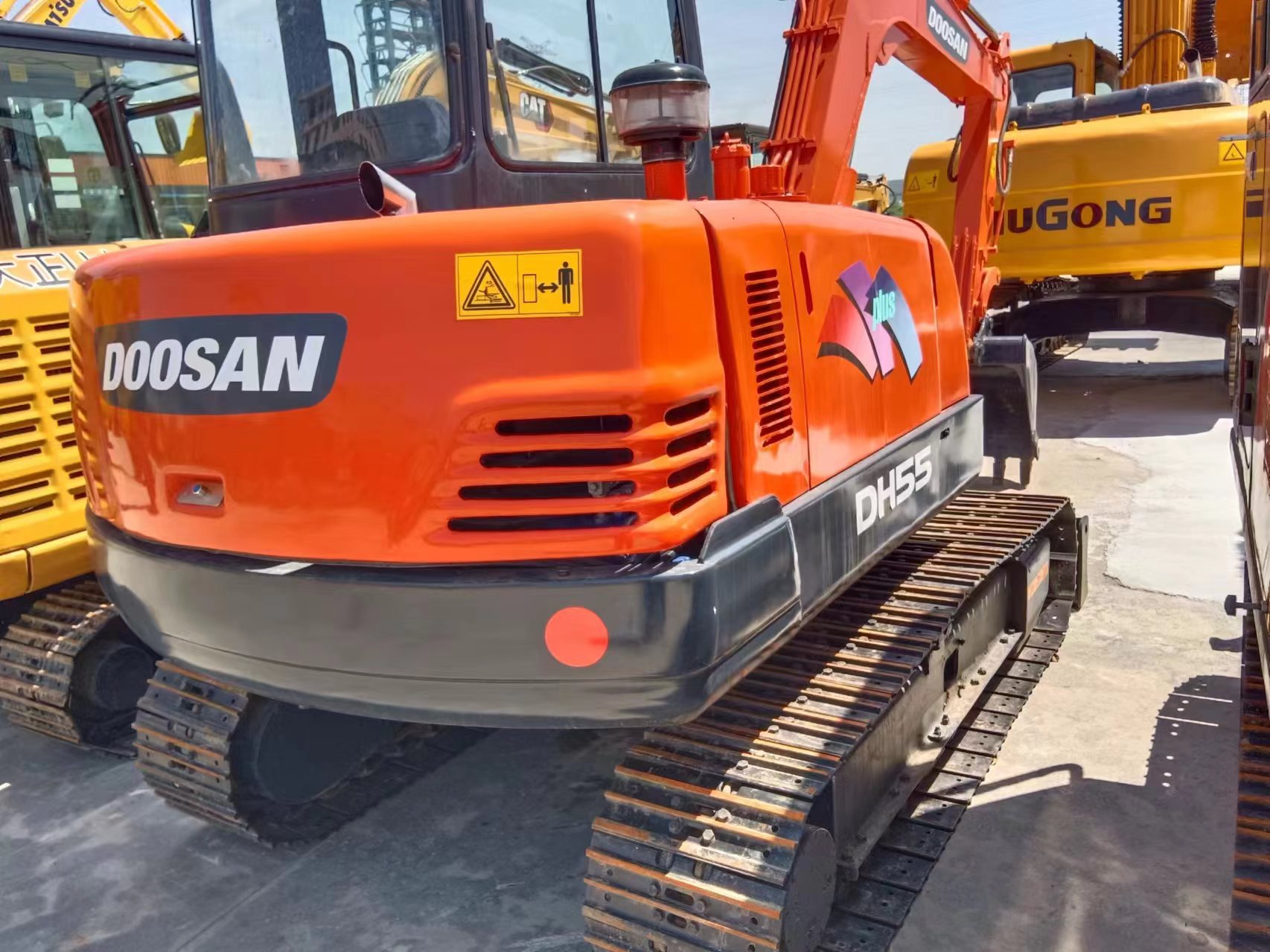 Diesel Engine Powered Heli H2000 Forklift and Great Efficiency with 1000MM Fork Length