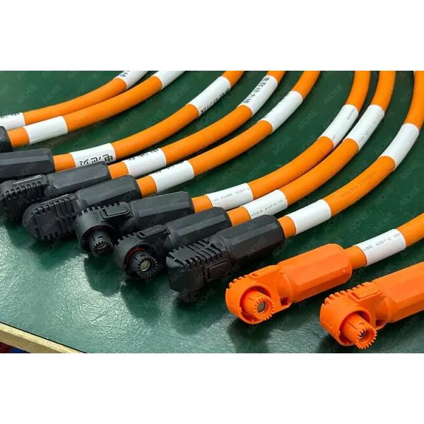 Customized energy storage 200A high current 1500V high voltage commercial mobile energy storage cabinet battery harness