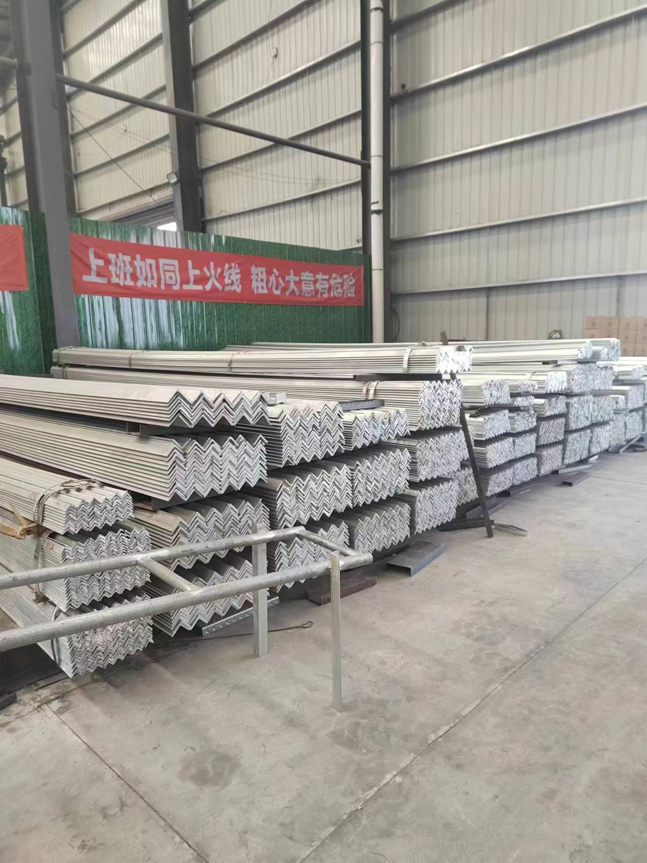Low Carbon Steel Angle Steel for Building Structures 50*3mm Processing Service Cutting