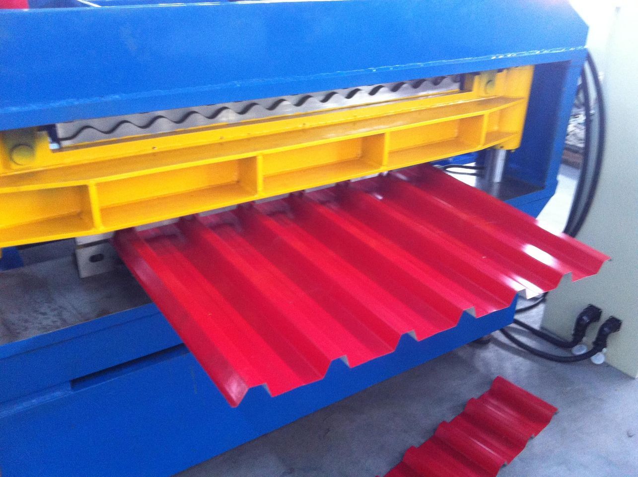 China Double Layer Roll Forming Machine （down） wholesale