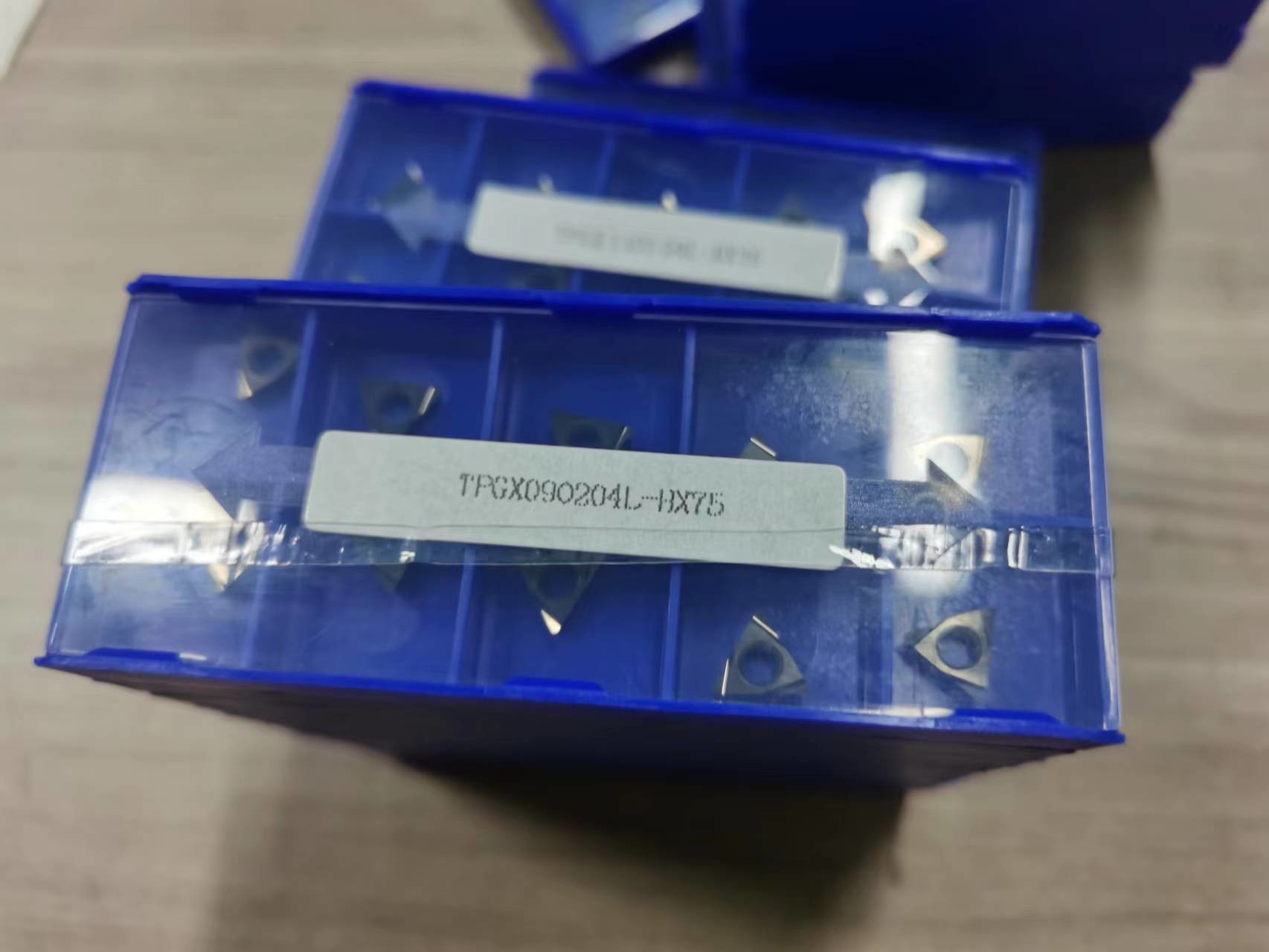 Carbide Milling Inserts TPGX 090204L Equivalent To Mitsubishi Insert