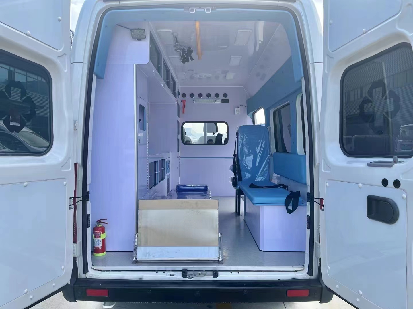 High Quality Hot Sale Hospital Room Ambulance With Ambulance for Sale