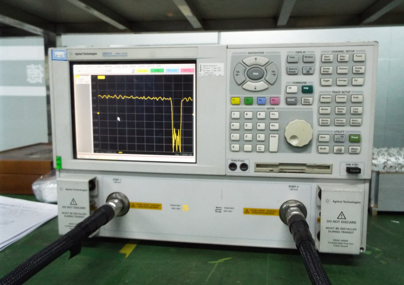 Compact Microwave RF Multiplexer Electronic Device SMA-K Connector