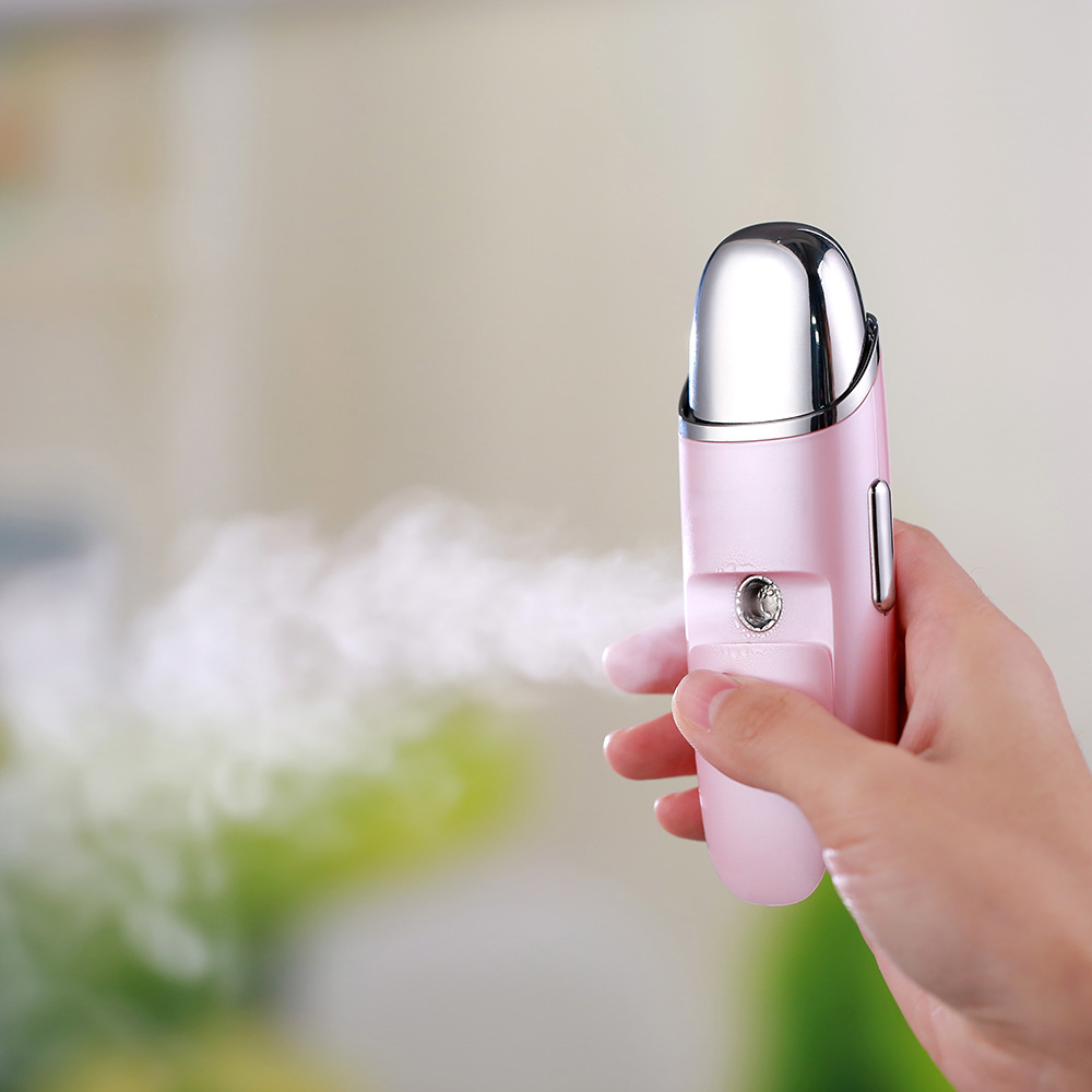Rechargeable Vibrating Nano Facial Mister Hydrating / Massage Function