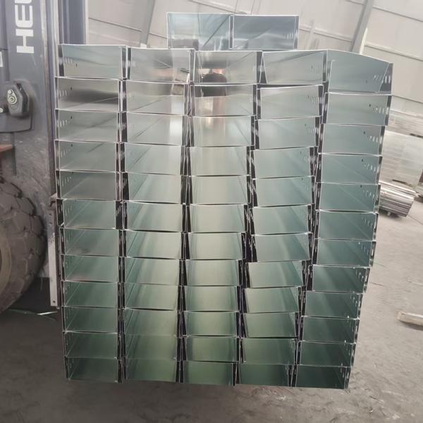 Hot Dip Galvanized Ss304 Trough Type Cable Tray For Infransture