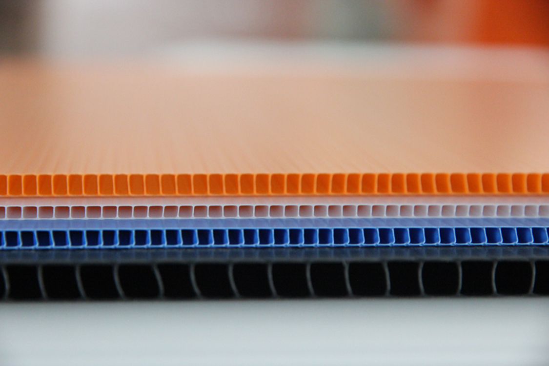 Eco Friendly White Corrugated Plastic Sheets , Recycled Corrugated Plastic Sheets