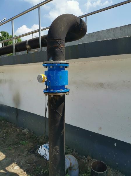 Intelligent electromagnetic flow meter pipeline measurement sewage slurry measurement 4-20 mA display 5