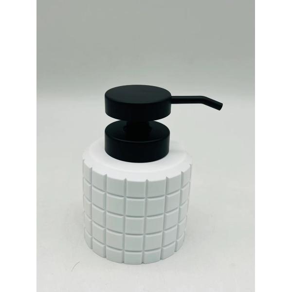 Polyresin Bath Accessories Sets Square Shape With Square Box Polyresin Soap Dispenser Toilet Brushes