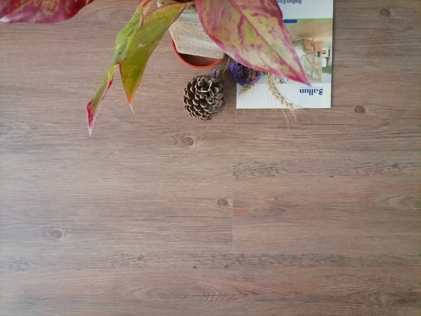 Best Unilin Lock Vinyl Plank SPC Flooring for Apartment Anti-slip and Waterproof