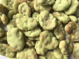 China No Pigment Fava Bean Snack Foods , Size Sieved Crunchy Fava Beans OEM Service wholesale