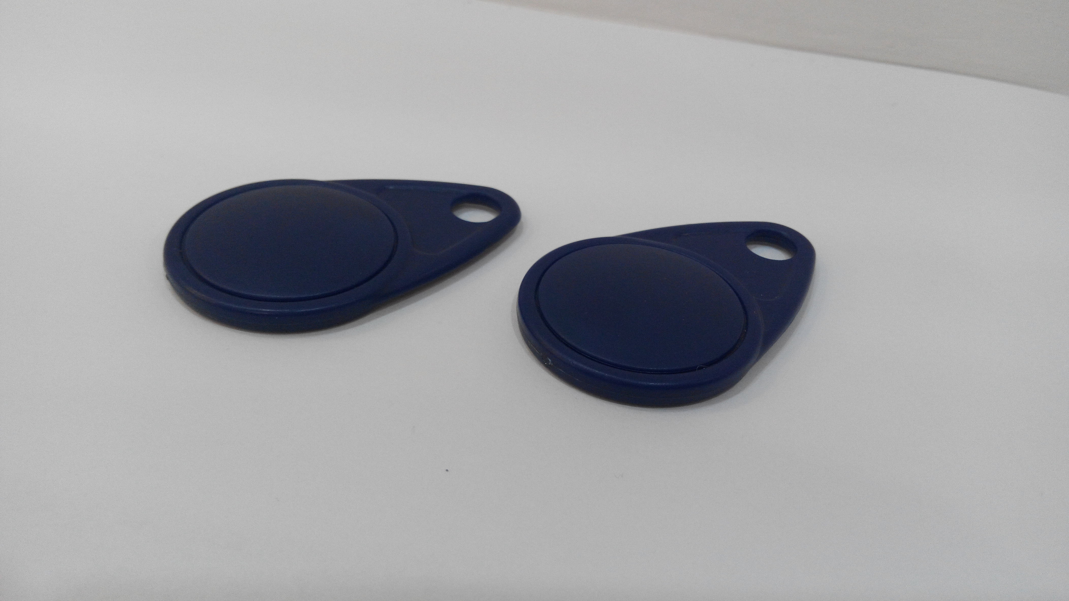13.56MHz Programmable RFID Key Fob Tag NFC Keyfobs For Access Control