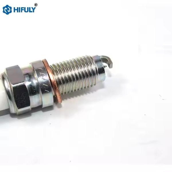 PFR6AC8G 97102 Car Spark Plug Replacement For BAIC BJ40 BJ80 Saab CC