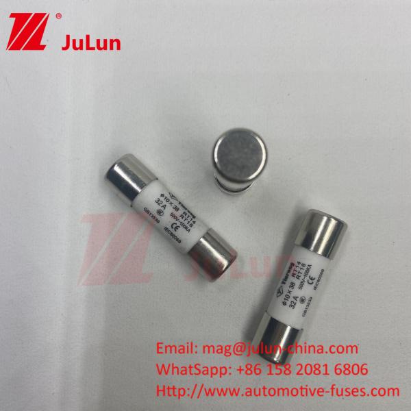 Quality 10*38mm FUSE 15A 690VDC Panel Mount Solar PV Fuse For Robust PV String Protection for sale