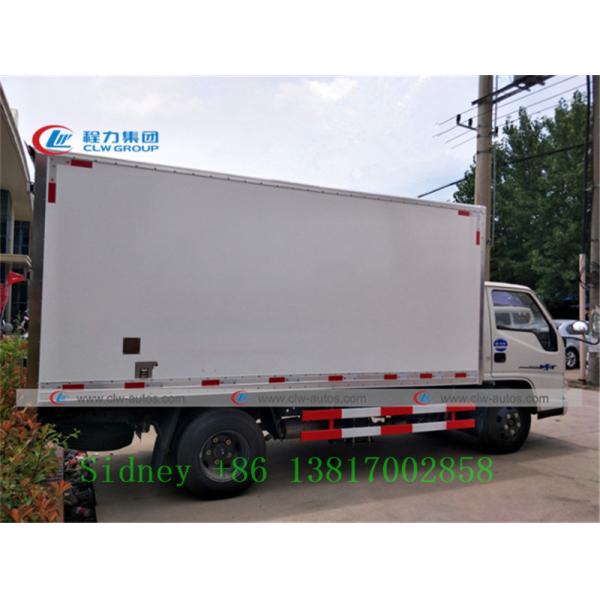 JMC 4X2 Small Refrigerated Truck For Food Transport