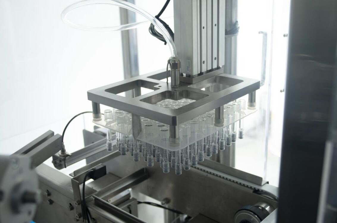 Plastic pre filled syringe filling machine 10 ml pre-filling syringe machine
