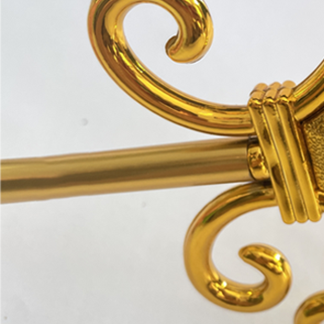 Create a Luxurious Shower Experience with 7mm Georgian Bar Glass Door Flower