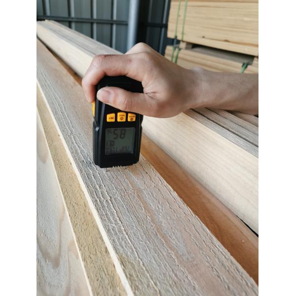 Customized Outdoor Cedar Wood Fence For Garden Decoration Good Stability