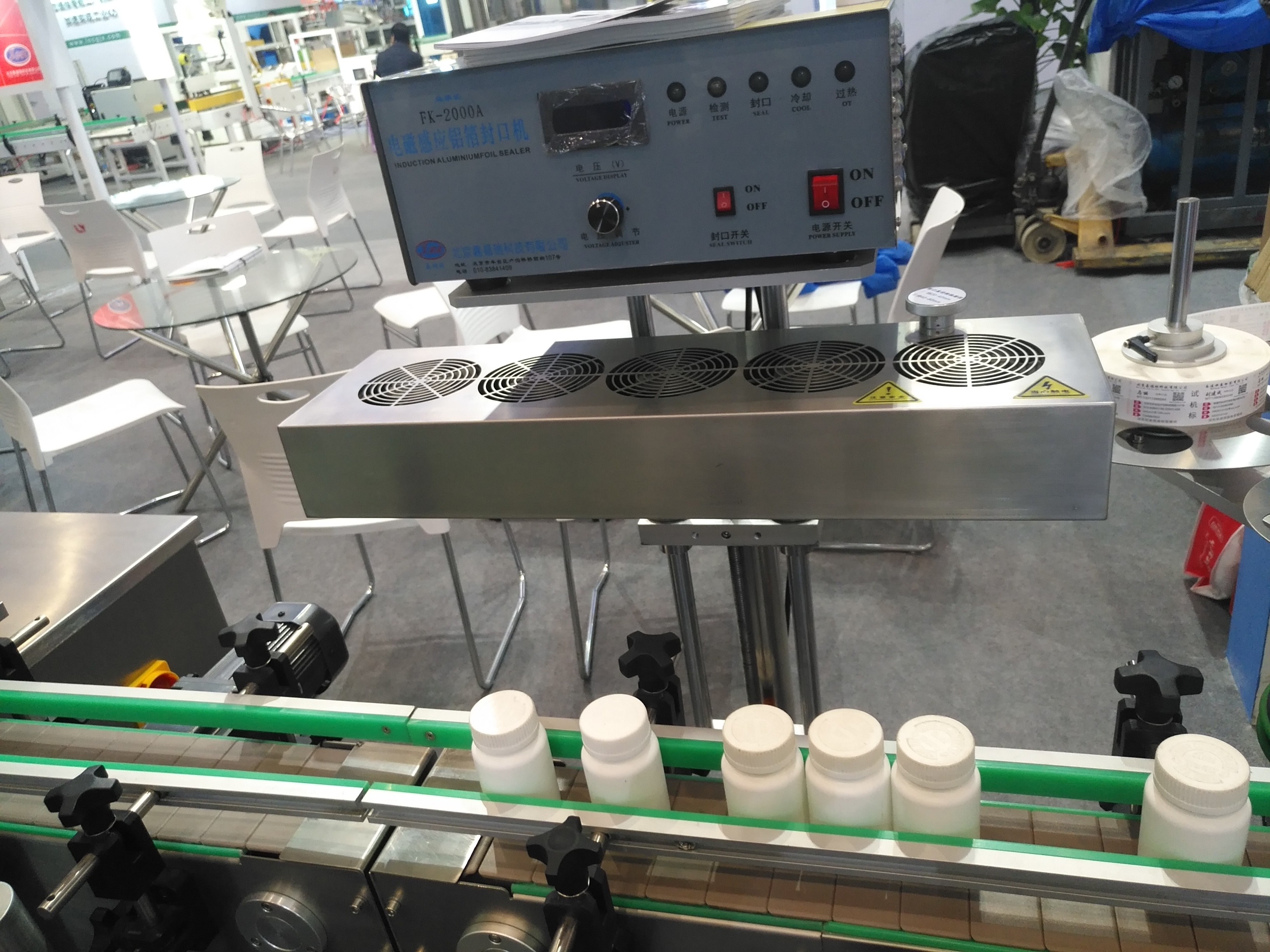 Medical Ss304 softgel Counting And Packing Machine Multi Vibration Plate Bottle Packaging