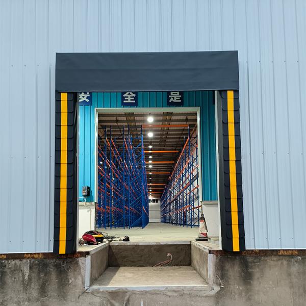 High Portability Industrial Adjustable Inflatable Insulated Airtight Sealed Dock Shelter Cold Storage Logistics Airbag
