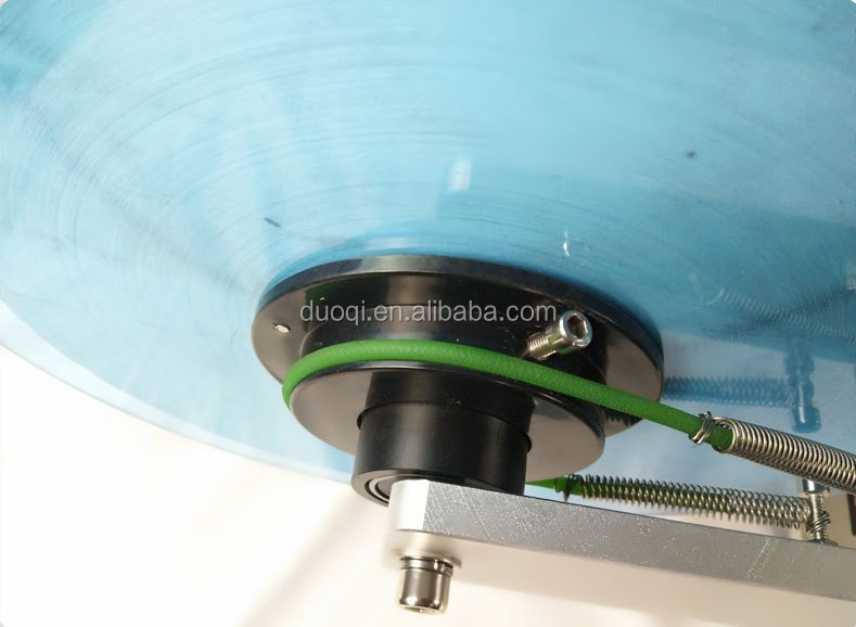 Industrial Semi Automatic Bottle Labeling Machine For Round Jars Cans
