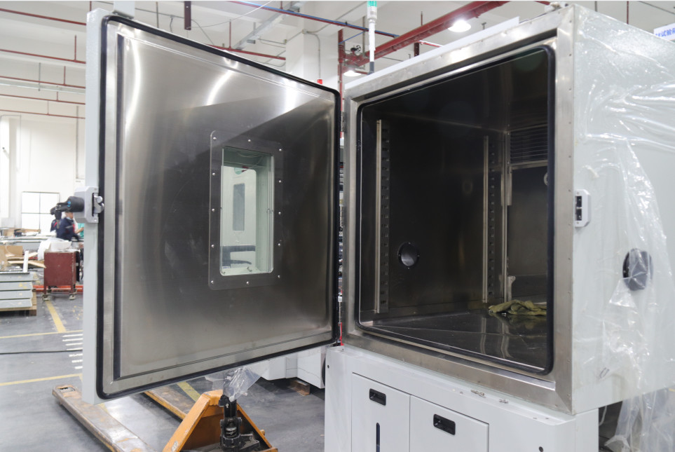 Simulation High Altitude Chamber 1C/Min Humidity Temperature Controlled