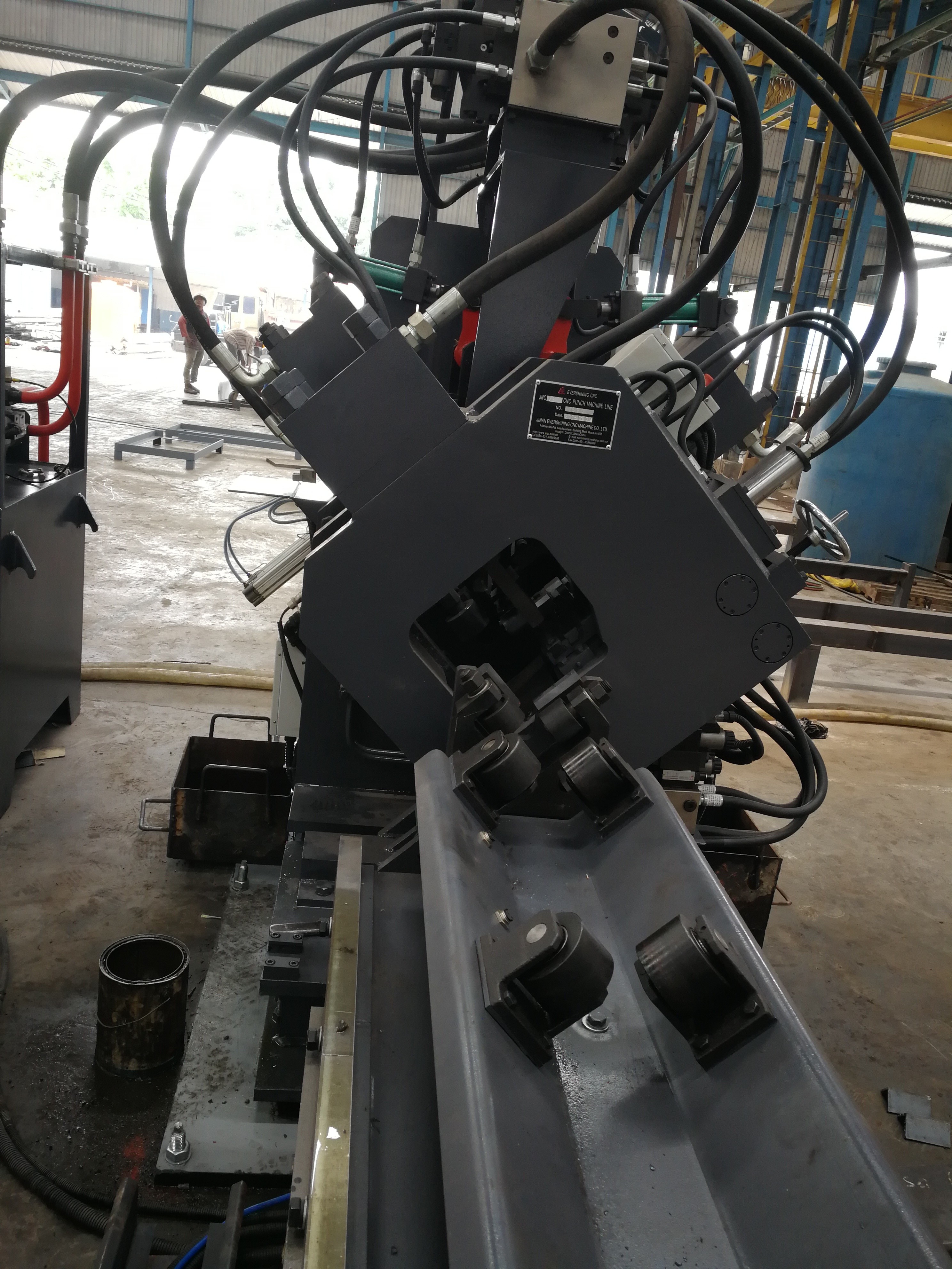 High-Speed Automatic CNC Hydraulic Punching Marking Cutting Machine 3 CNC Axes Angle Drilling Steel Connecting Plate for Communication