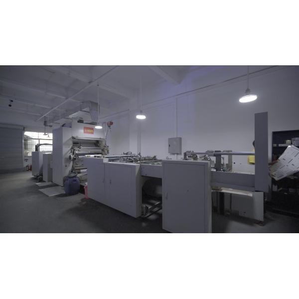 Custom CMYK Iridescent Paper Cosmetic Packaging Boxes UV Printing