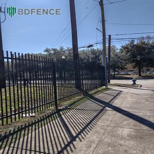 China Coastal Tubular Steel Fence Humidity Resistant wholesale