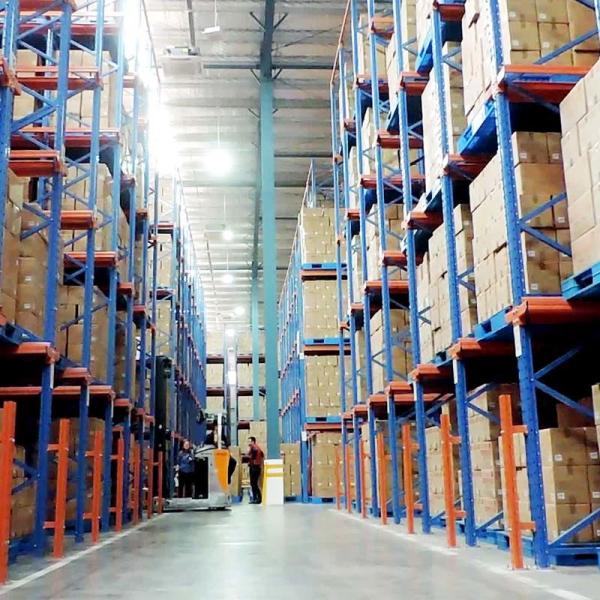 Cold Room Steel Heavy Duty Drive In Pallet Racking System Customized Depth