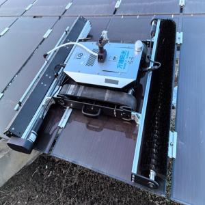 DC Motor Powered Remote Control Cleaning Robot for Tech Solar Panel Cleaning
