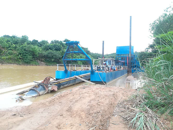 YSCSD400 Model Sand Dredging Boat To Clean Up Silt In Rivers Suction Dredger Ship 24kw