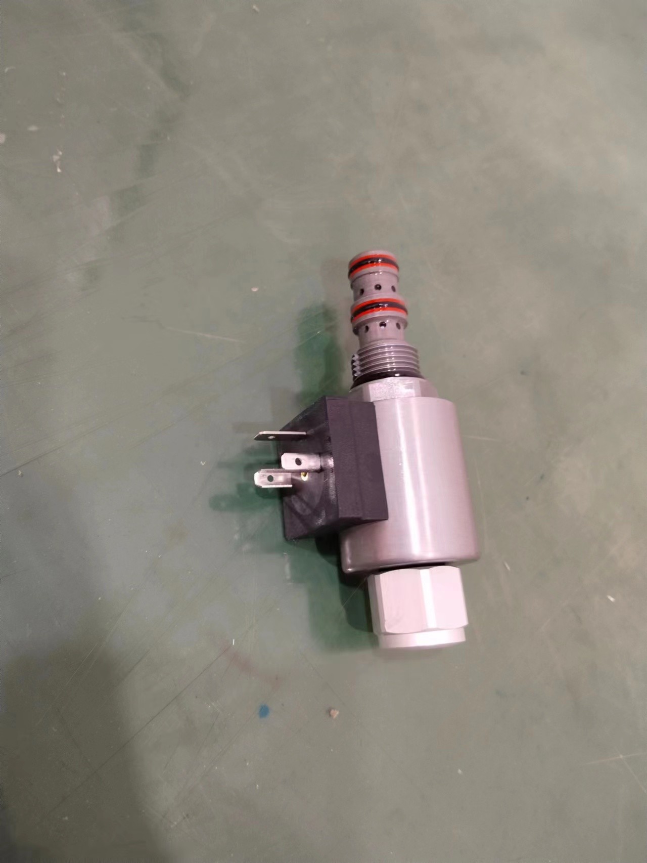 KPPCD04 13V / 12V Proportional Solenoid Valve Pressure Reducing With Amounted Hole
