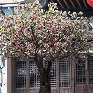 China Romantic Big Artificial Blossom Tree Sakura Flower Supermarket Decoration wholesale