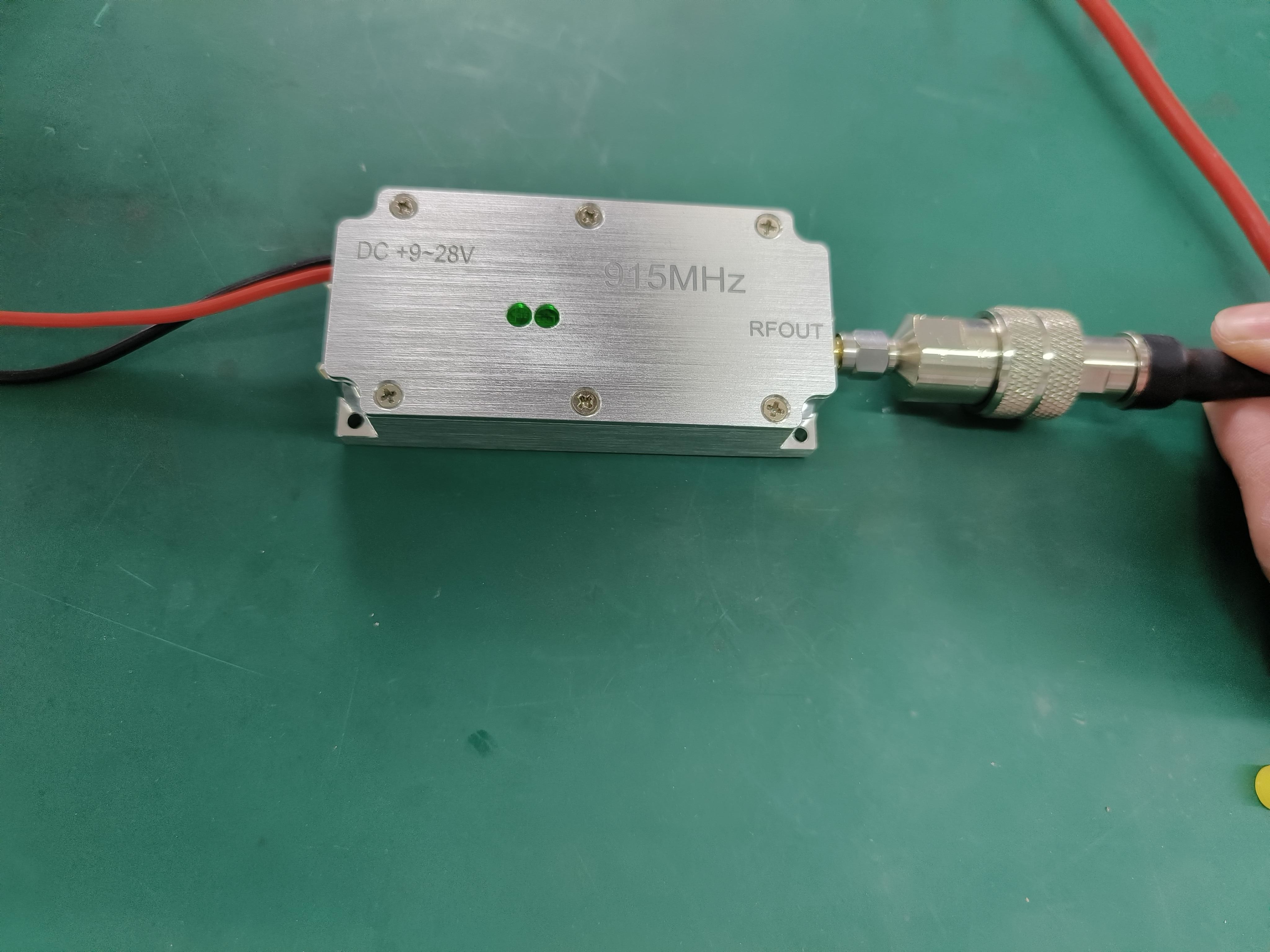 External lora digital signal source module 900MHz 1.2G 2.4G 5.8G 50W with indicator light